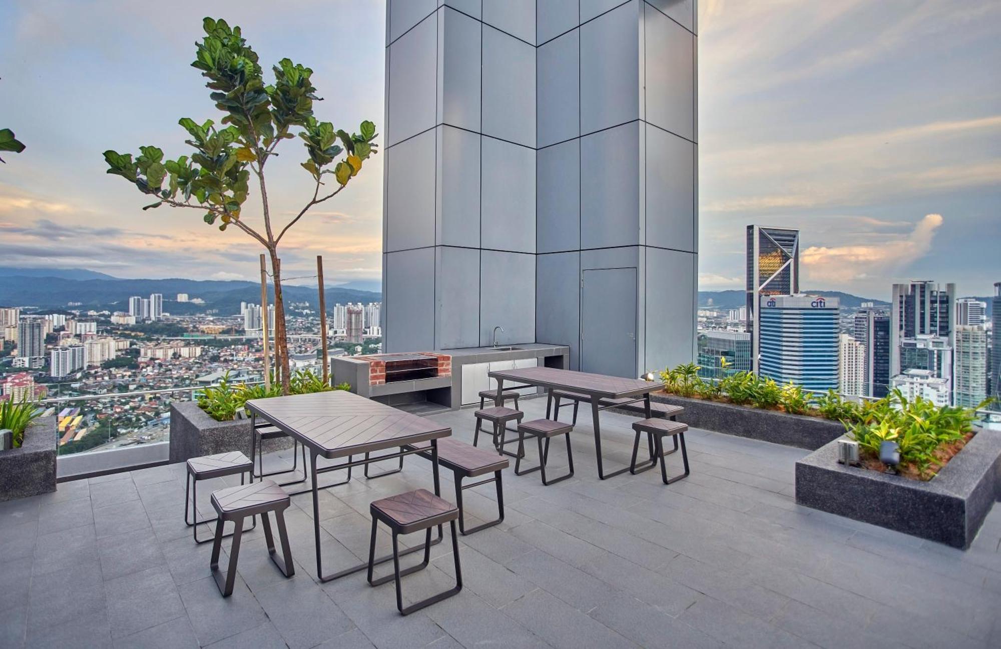 Royce Residence Klcc By Cobnb Kuala Lumpur Exterior foto